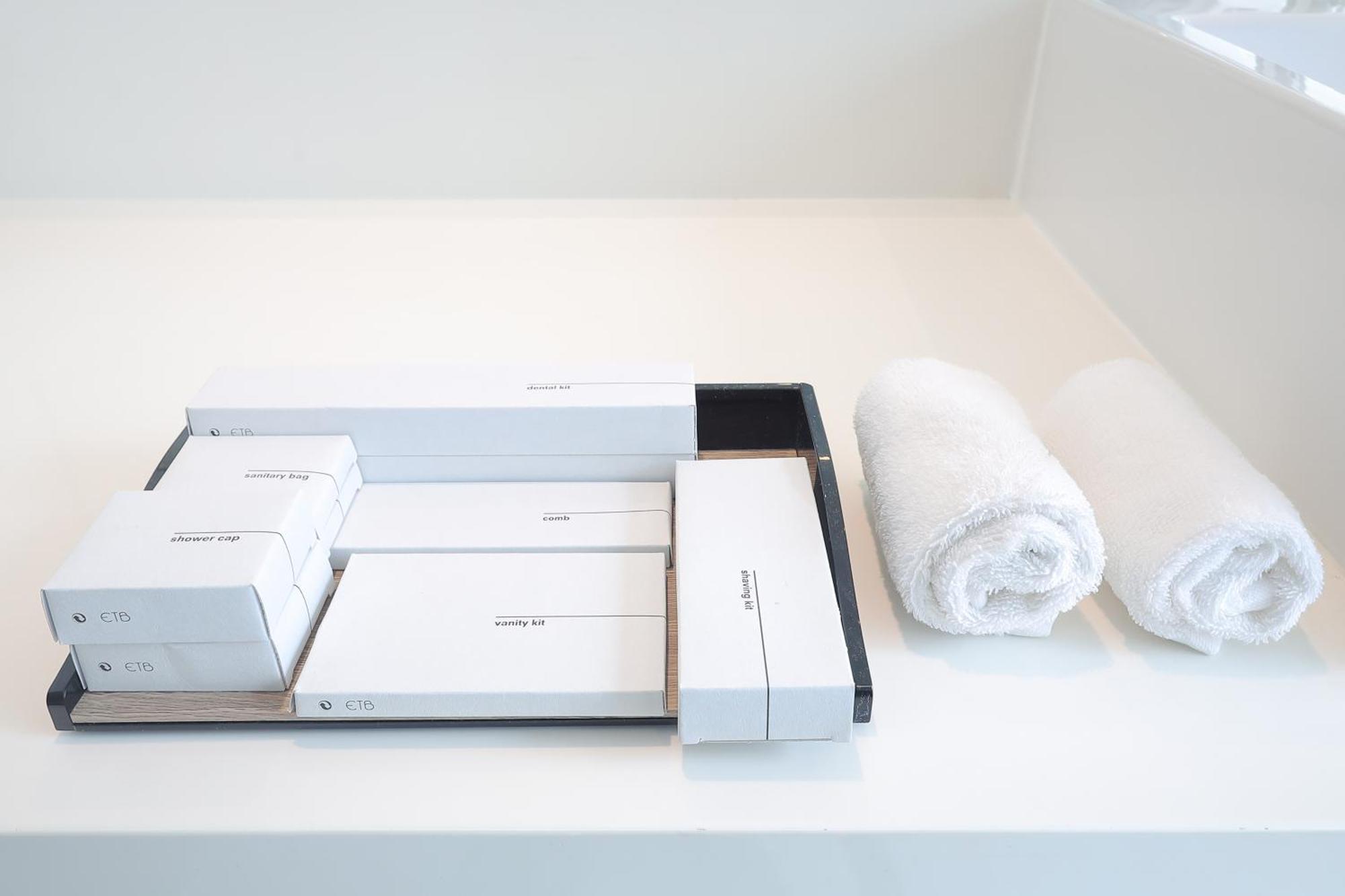 The Riyaz Lavanya Langkawi パンタイ・サナング エクステリア 写真 A drawer with amenities